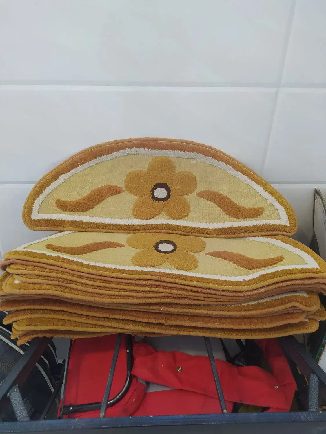 بیست عدد روپلەای|پادری|جوانرود, |دیوار