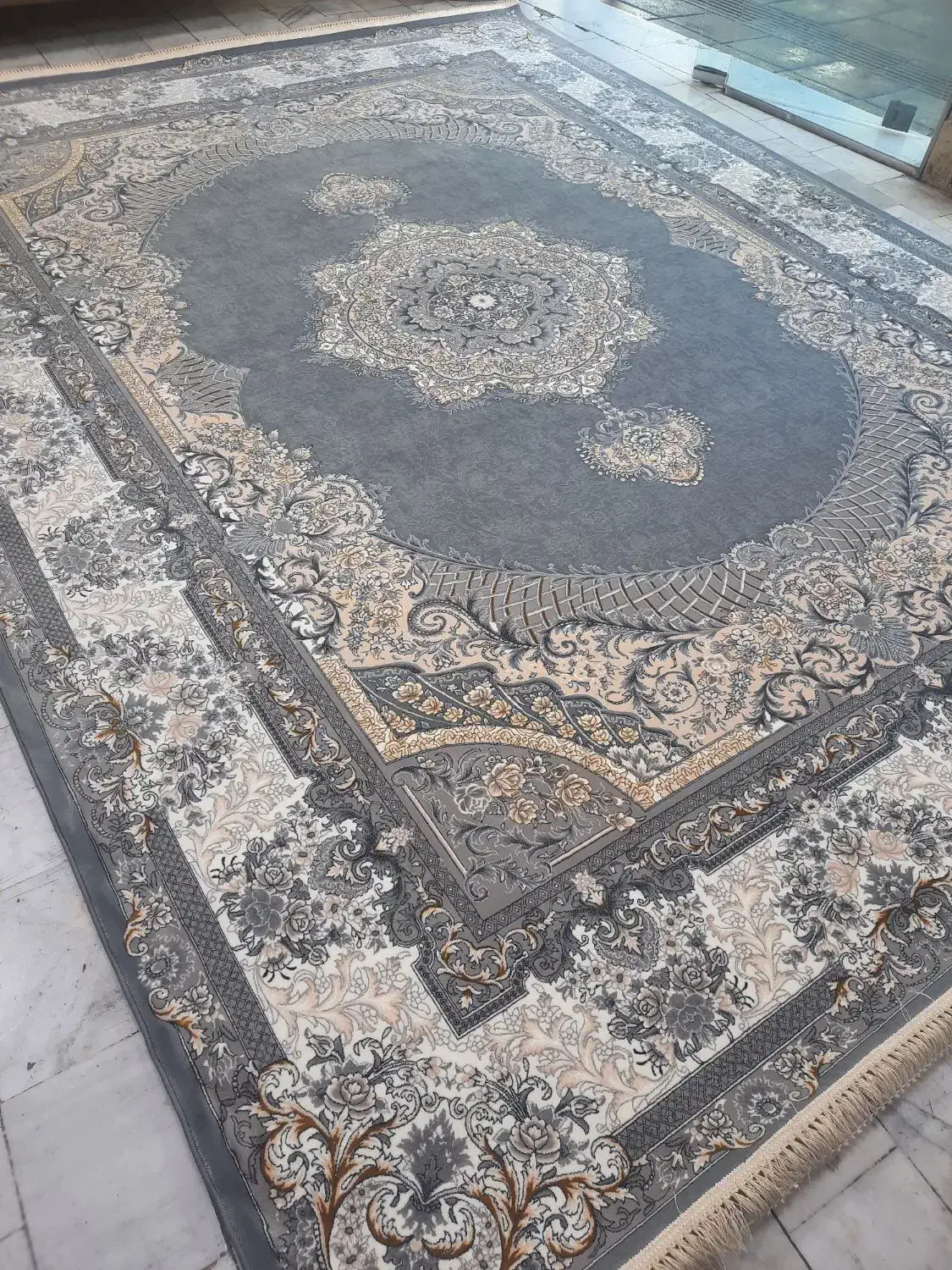 ۲عددفرش۱۲متری یاقوت دیزاین۱۲۰۰ضخیم تخفیفی سرای فرش|فرش|مشکیندشت, |دیوار