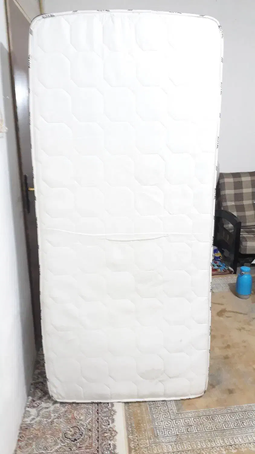 یک عدد تشک فنری رویال بفروش میرسد|تشک تختخواب|ری, دیلمان|دیوار