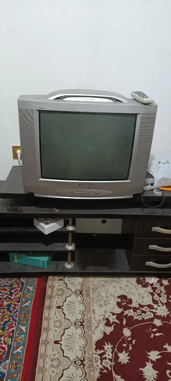 تلویزیون با میز با کنترل|تلویزیون و پروژکتور|رشت, شهرک صبا|دیوار