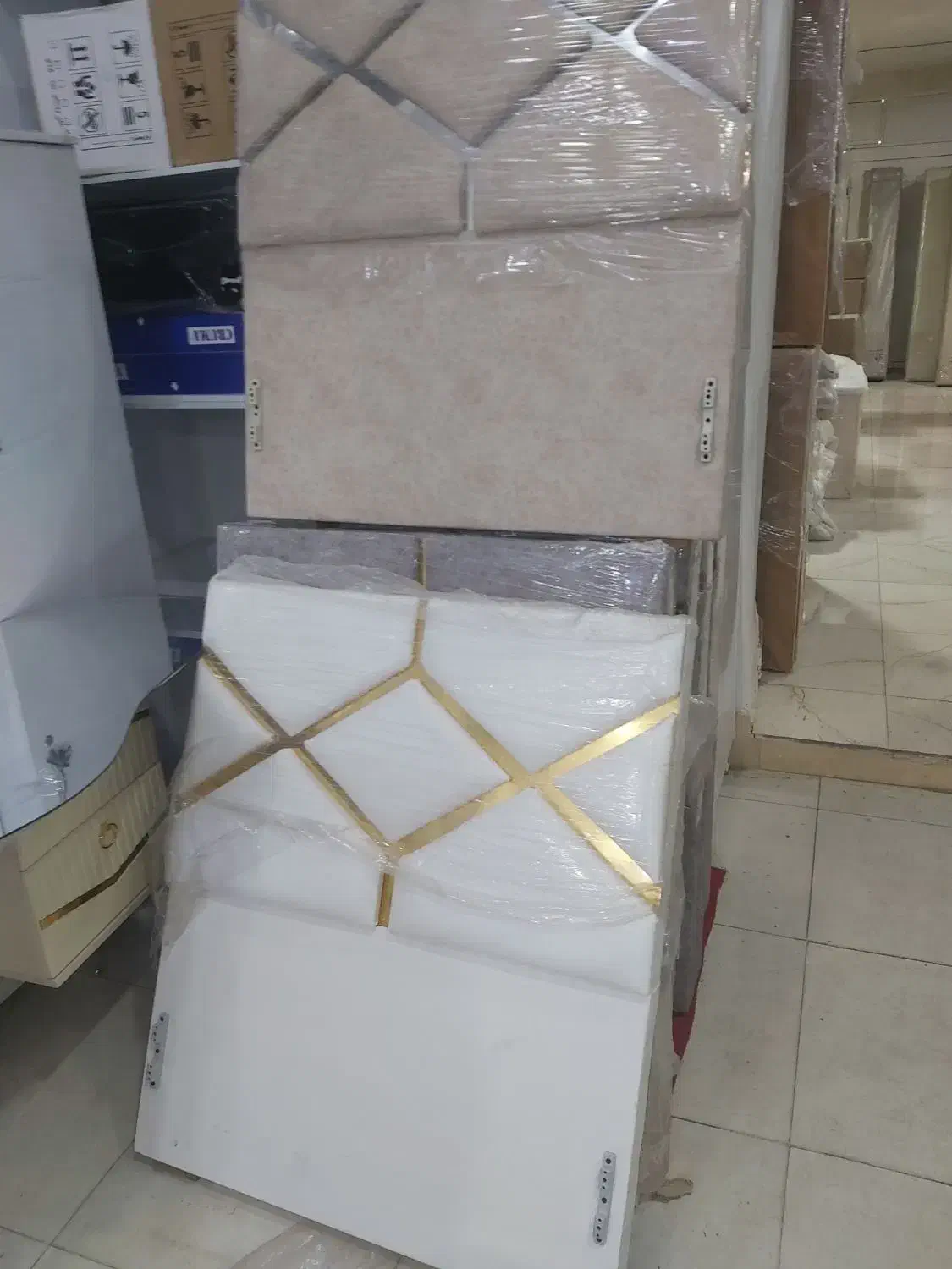 عتیق  تخت|کلکسیون اشیاء عتیقه|مریوان, |دیوار