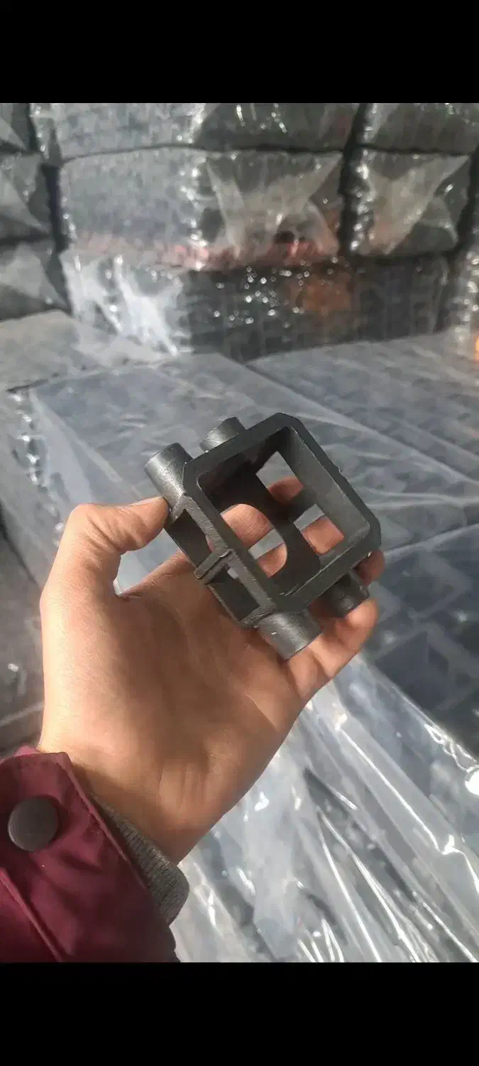 یک عدد قالب قوطی کلید برق|ماشین‌آلات صنعتی|باقرشهر, |دیوار