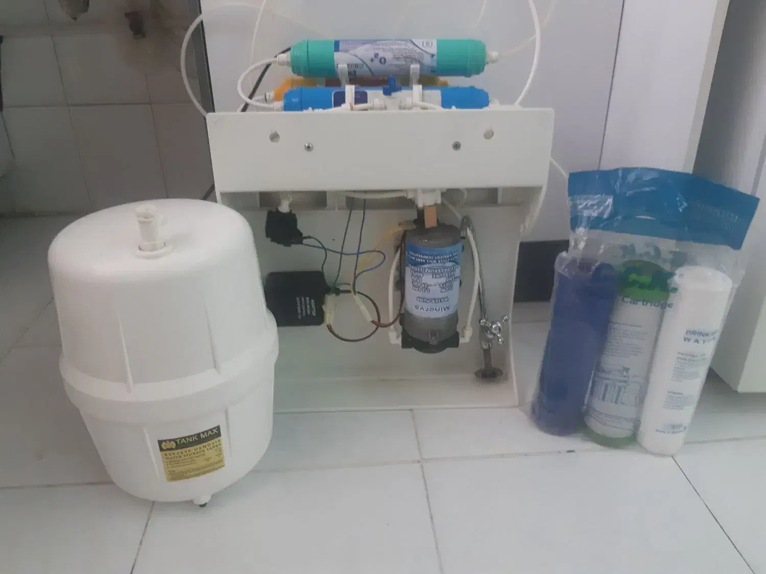 دستگاه تصفیه آب خانگی ۸مرحله ای تایوانی|آب‌سردکن و تصفیه آب|اندیشه, اندیشه فاز ۱|دیوار