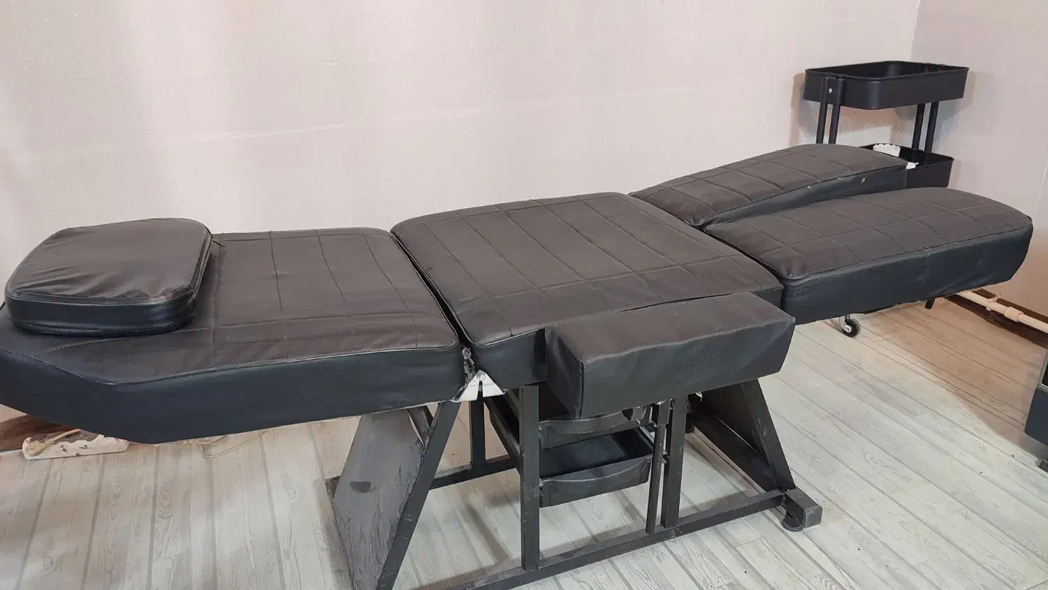 فروش صندلی مژه و تتو|آرایشگاه و سالن‌های زیبایی|نجف‌آباد, شیخ بهایی|دیوار