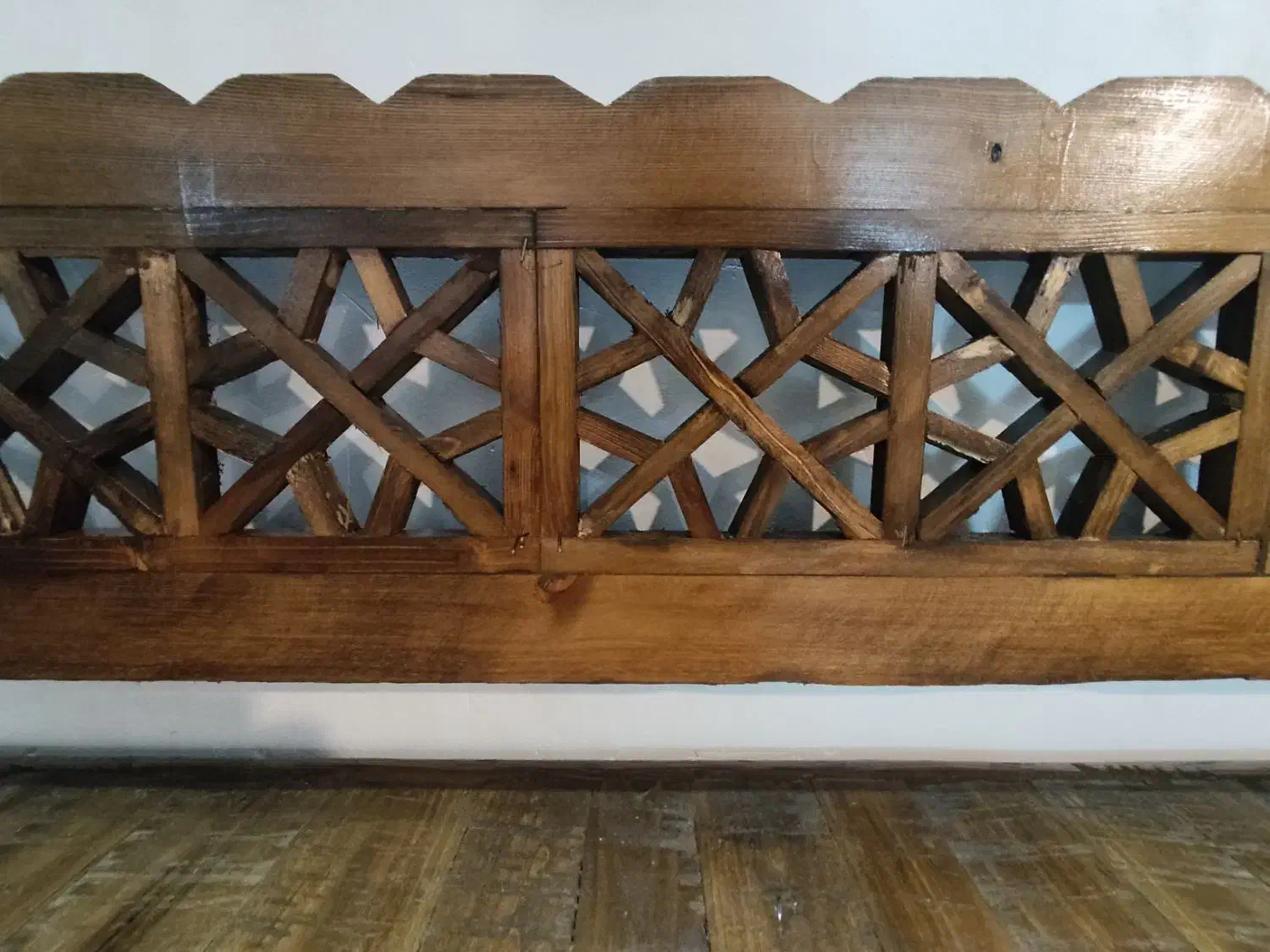 تخت شاه نشین بدون تشک وپشتی|مبلمان خانگی و میز عسلی|کرمانشاه, |دیوار