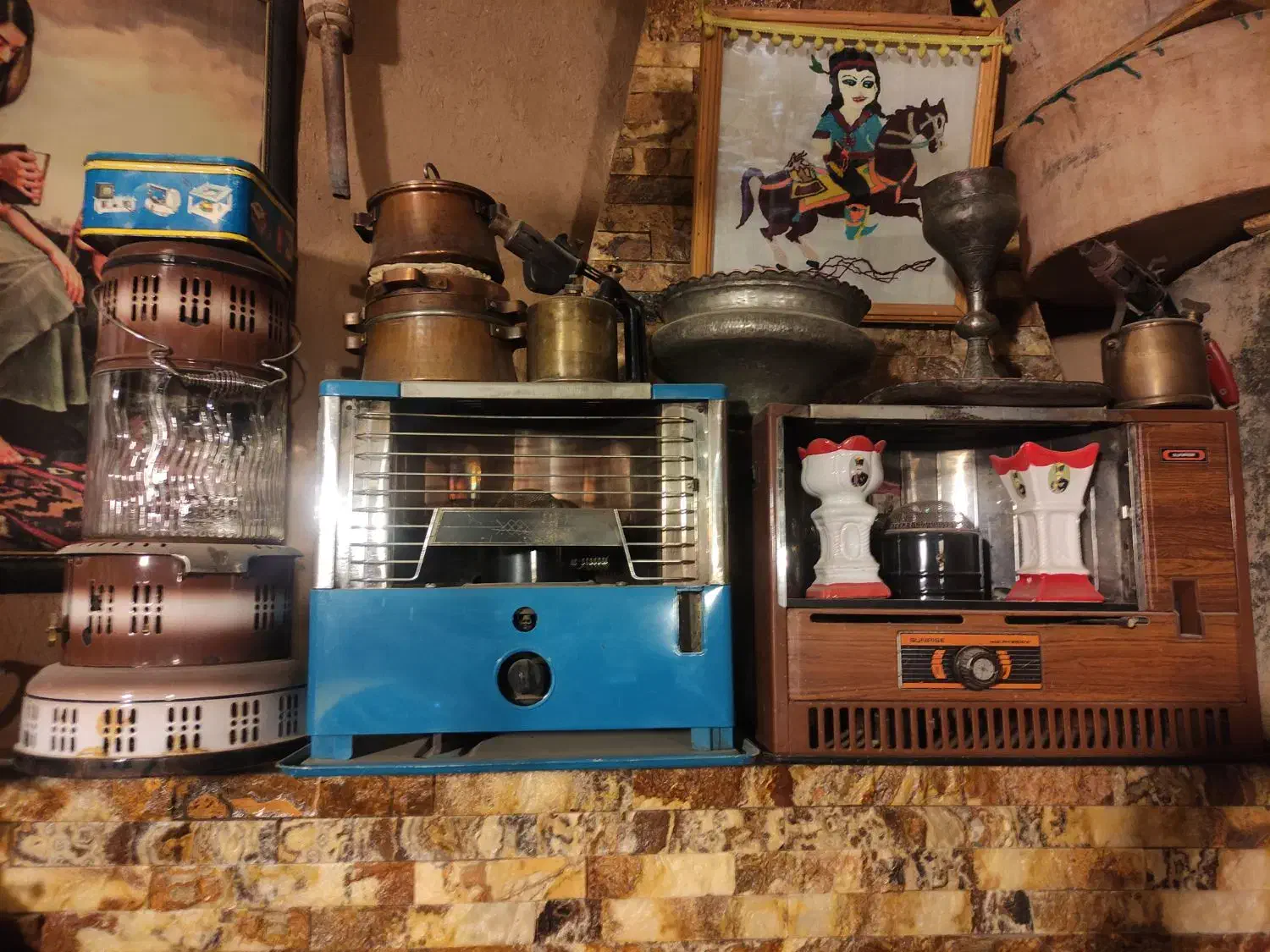 ۴ عددچراغ نفتی قدیمی نو آکبند|کلکسیون اشیاء عتیقه|شهرکرد, |دیوار