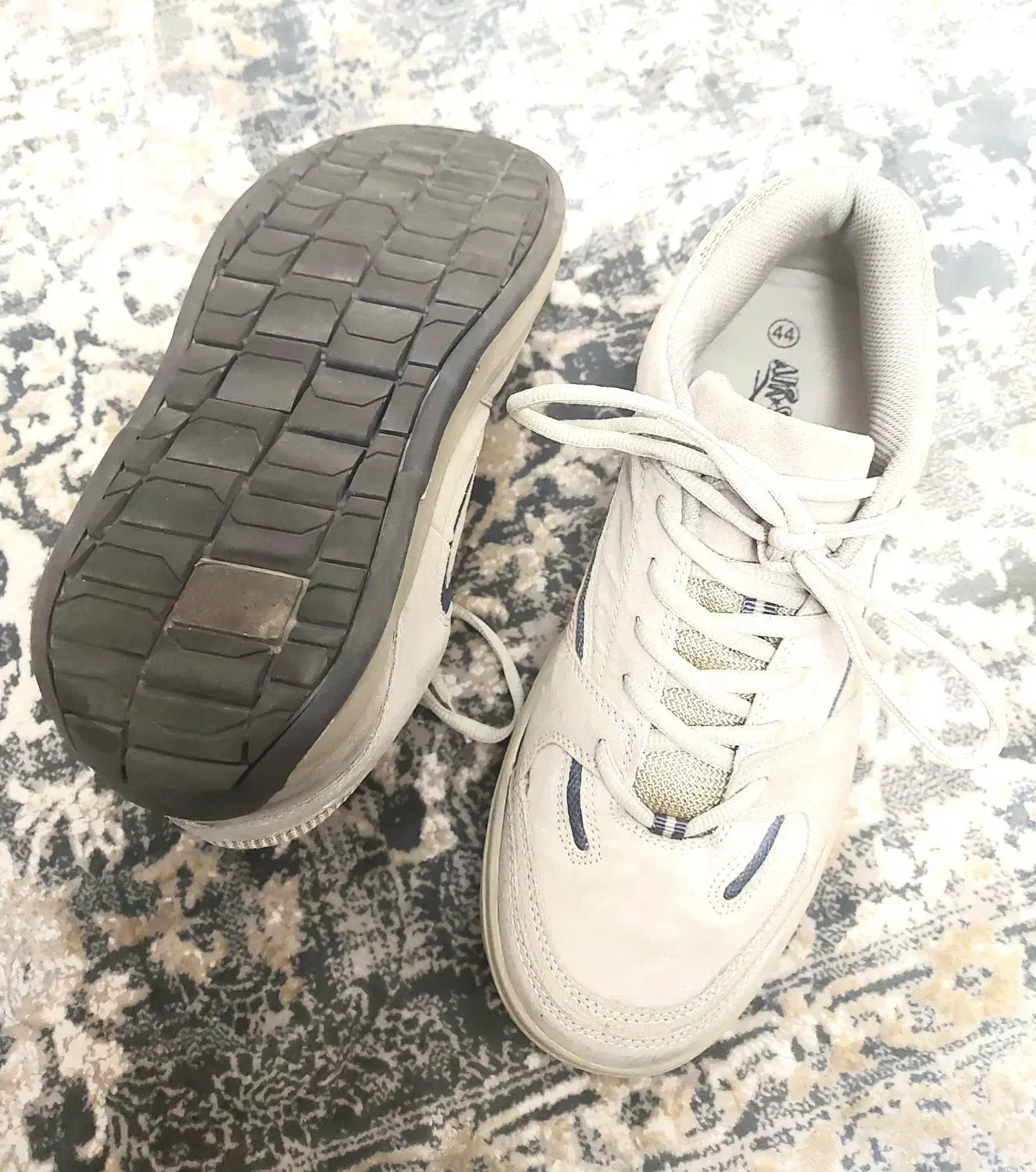 کتونی خارجی نو نو|کیف، کفش، کمربند|رشت, منظریه|دیوار