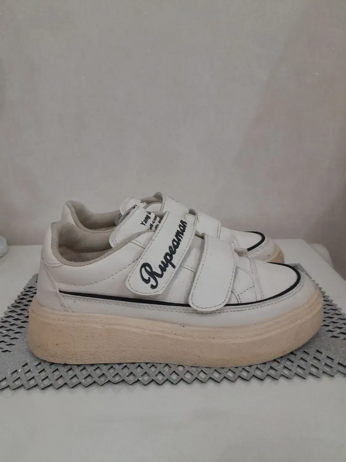 کفش سایز ۳۷|کیف، کفش، کمربند|رشت, استقامت ۱|دیوار