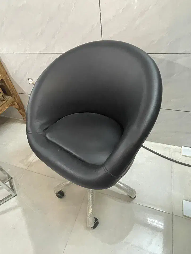 صندلی چرخدار نو|دفتر کار|یزد, |دیوار