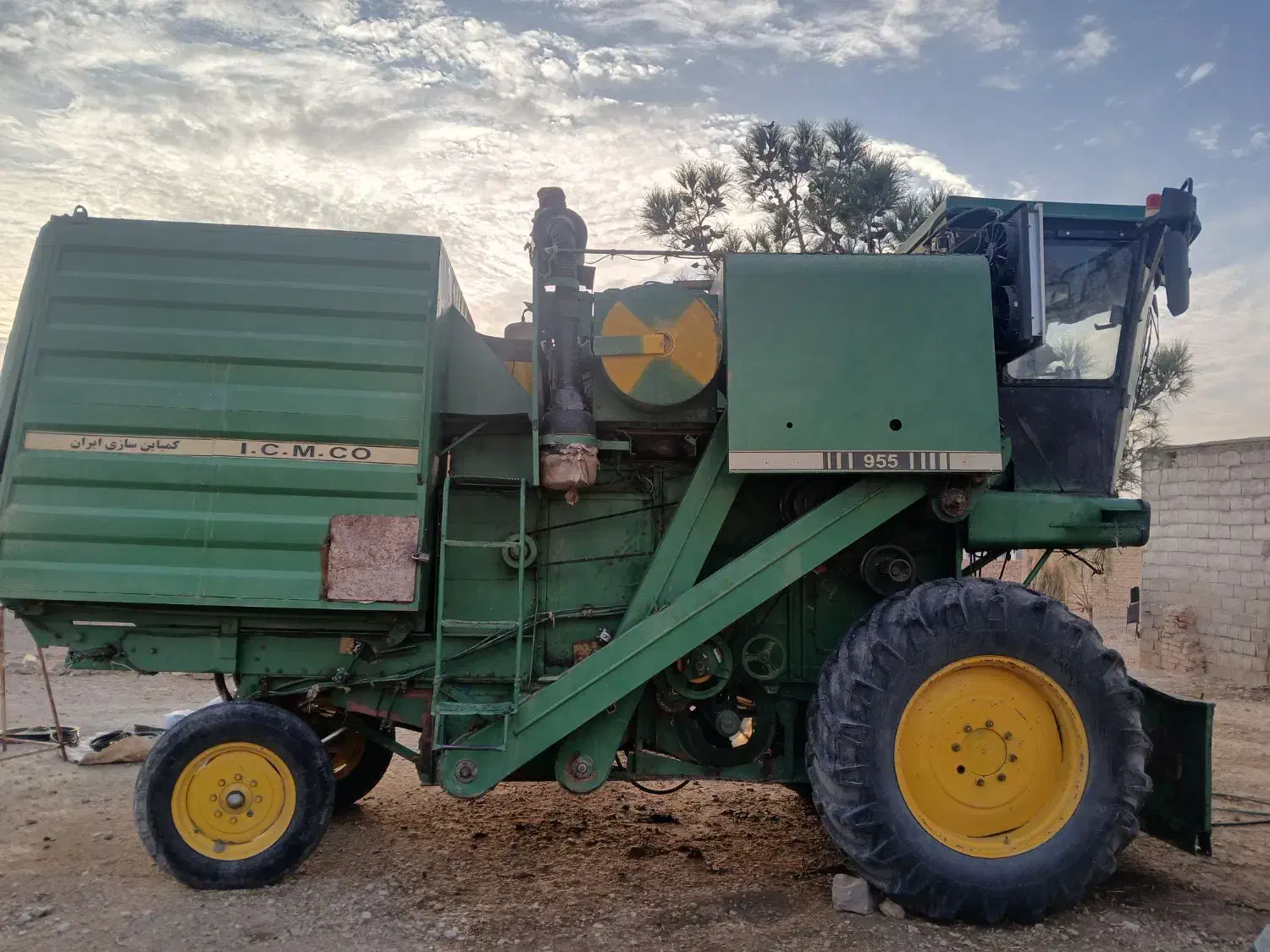 کمباین مدل ۶۶موتور جاندیر|خودرو سنگین|مرودشت, ثبت احوال|دیوار