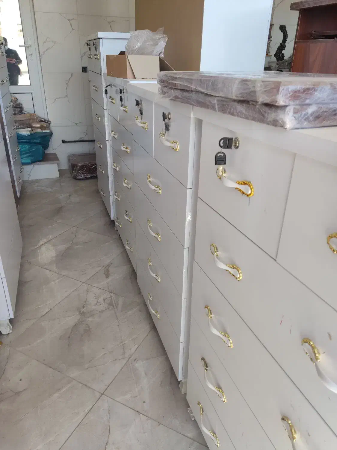 دراور نو|جاکفشی، کمد، دراور|سراب, |دیوار