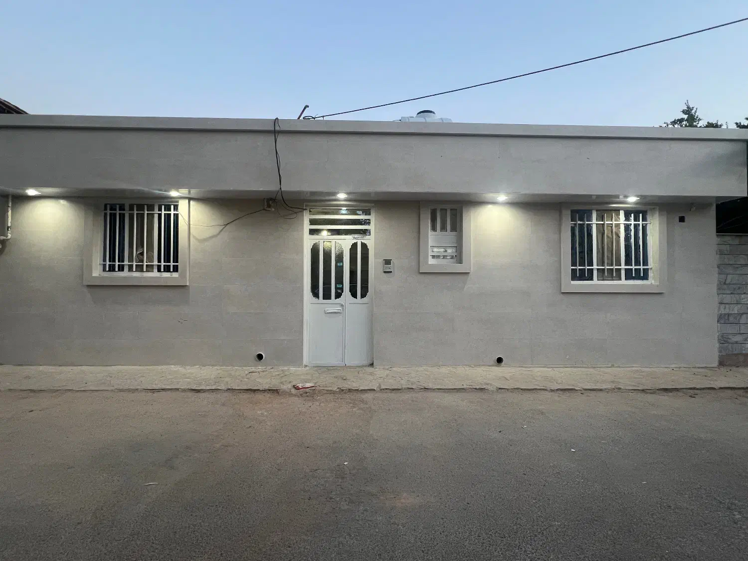 منزل ویلایی در بهترین کوچه شهرک باجگاه هوای خنک|فروش خانه و ویلا|شیراز, شهرک نیایش|دیوار