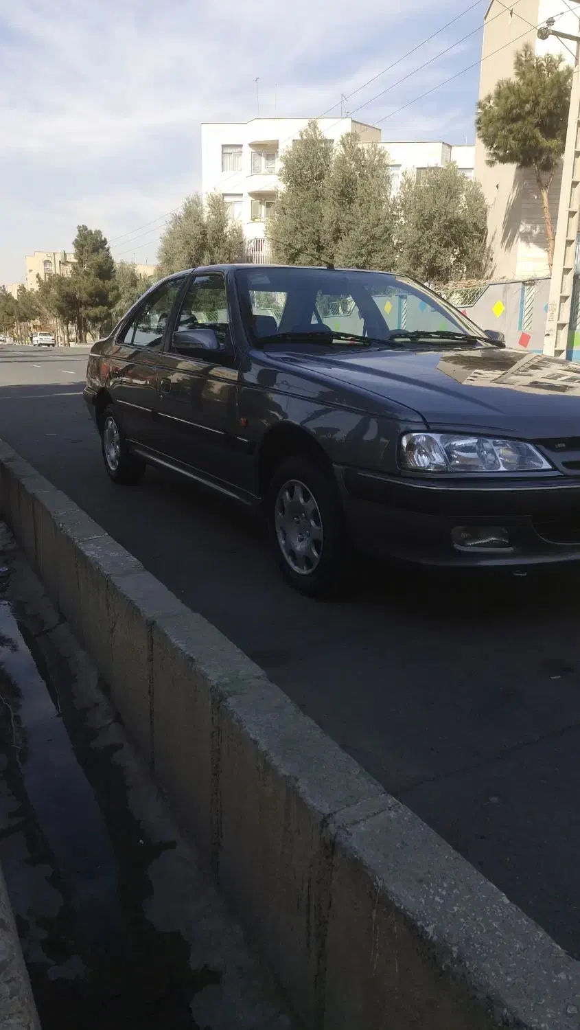 پارس ۹۲ بیرنگ درجه یک|خودرو سواری و وانت|ری, شهرک نظامی|دیوار