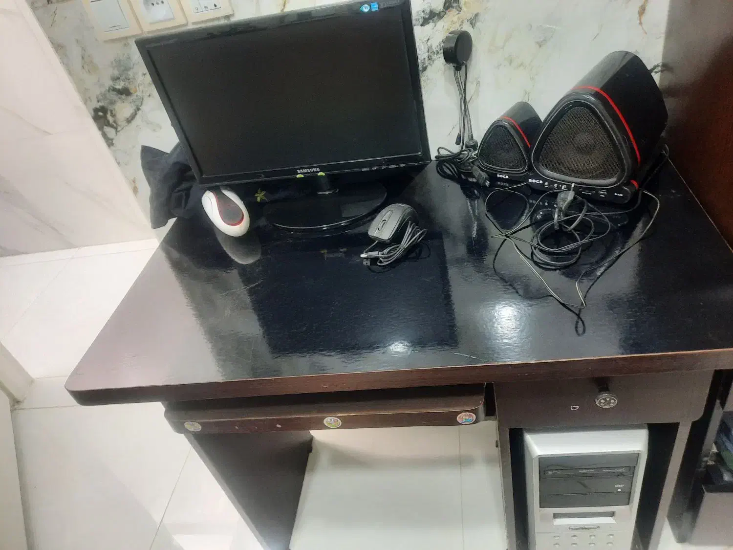 کامپیوتر|رایانه رومیزی|گلپایگان, |دیوار