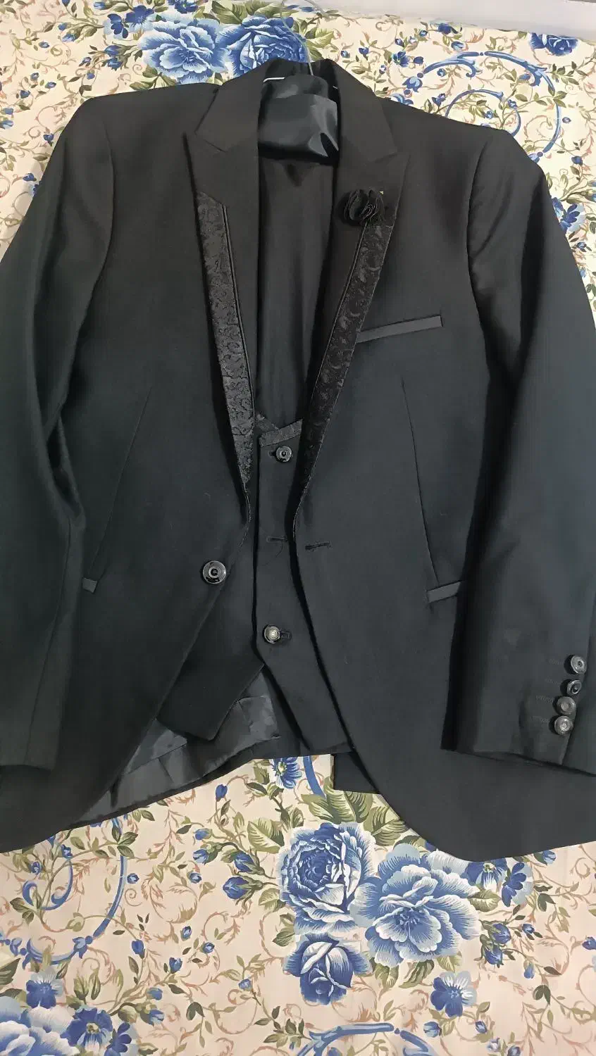 لباس|لباس|قیدار, |دیوار