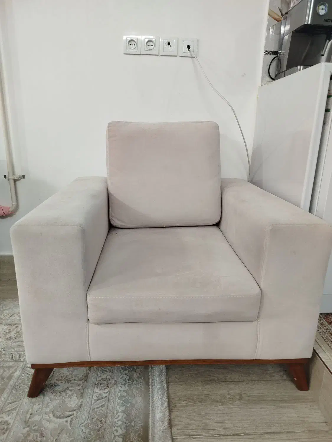 میز تلویزیون و مبل درحد نو|مبلمان خانگی و میز عسلی|گنبد کاووس, |دیوار