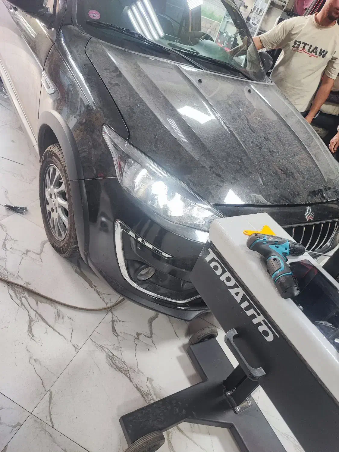 تنظیم چراغ با دستگاه تمام لیزری هدلایت|خدمات موتور و ماشین|خرمآباد, |دیوار