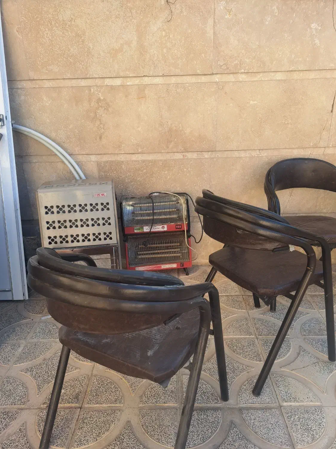 صندلی|صندلی و نیمکت|ازنا, |دیوار