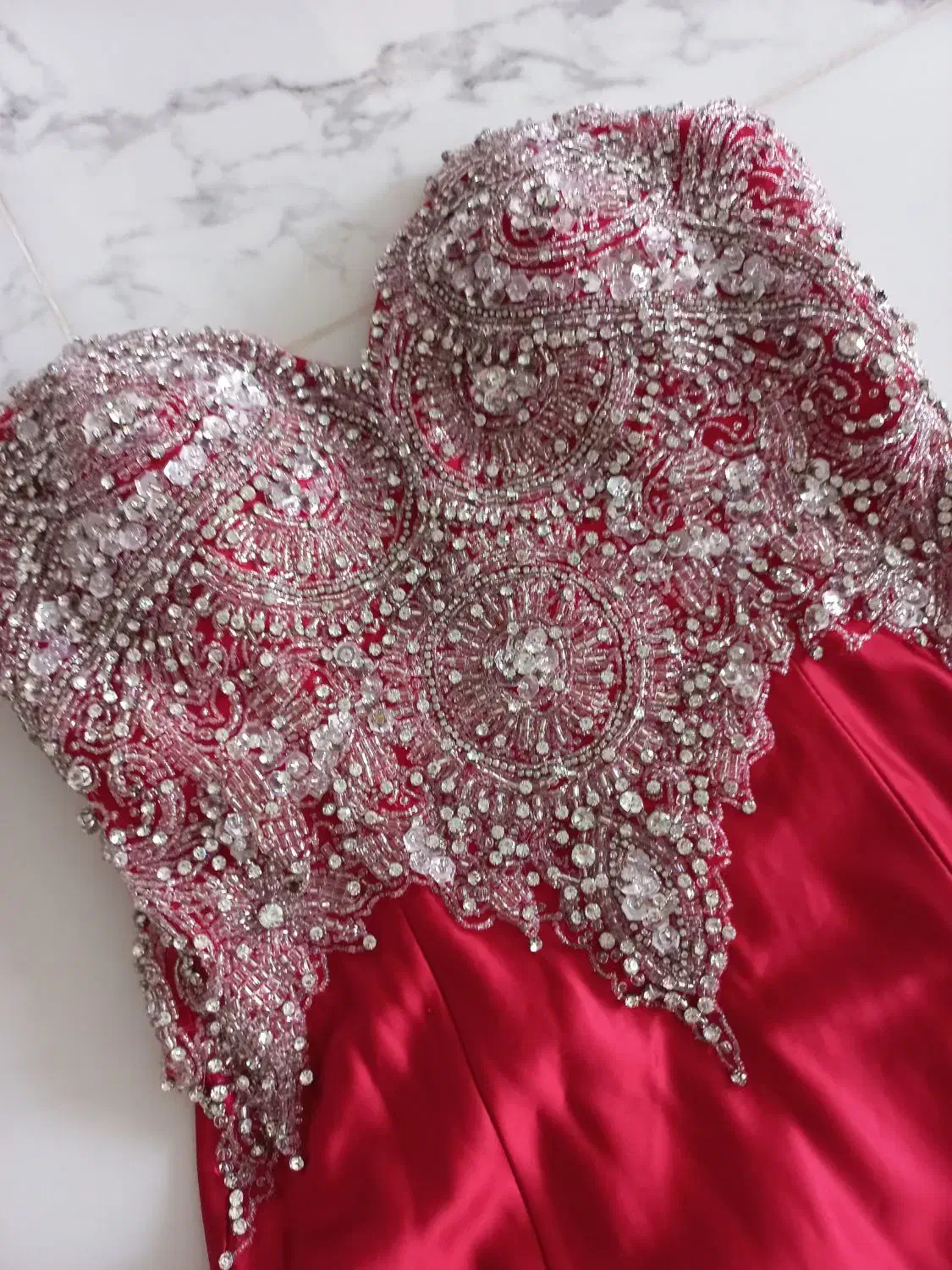 لباس شب|لباس|سراب, |دیوار