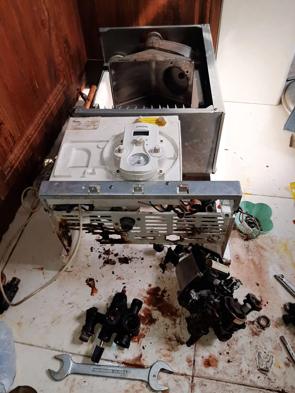 تعمیرات تخصصی انواع پکیج های دیواری،ایرانی و خارجی|خدمات پیشه و مهارت|تهران, امیریه|دیوار