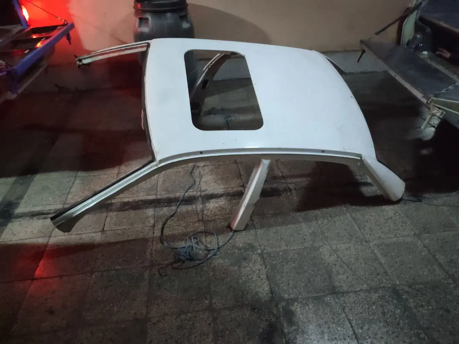 سقف و ستون دنا پلاس و قطعات بدنه بیرنگ وانت نیسان|قطعات یدکی و لوازم جانبی|تهران, فردوس|دیوار