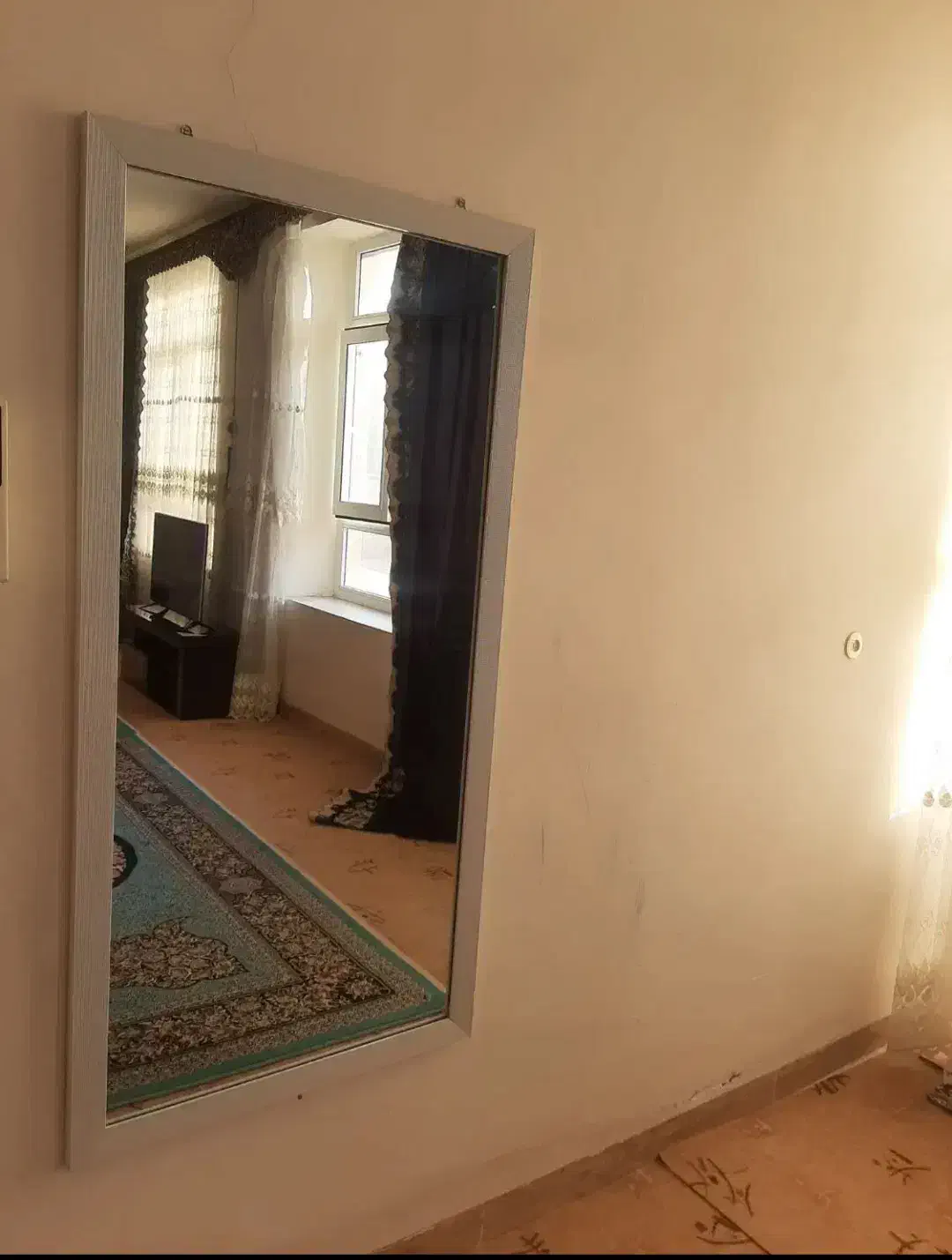 آیینه قدی|آینه|ایوان, |دیوار