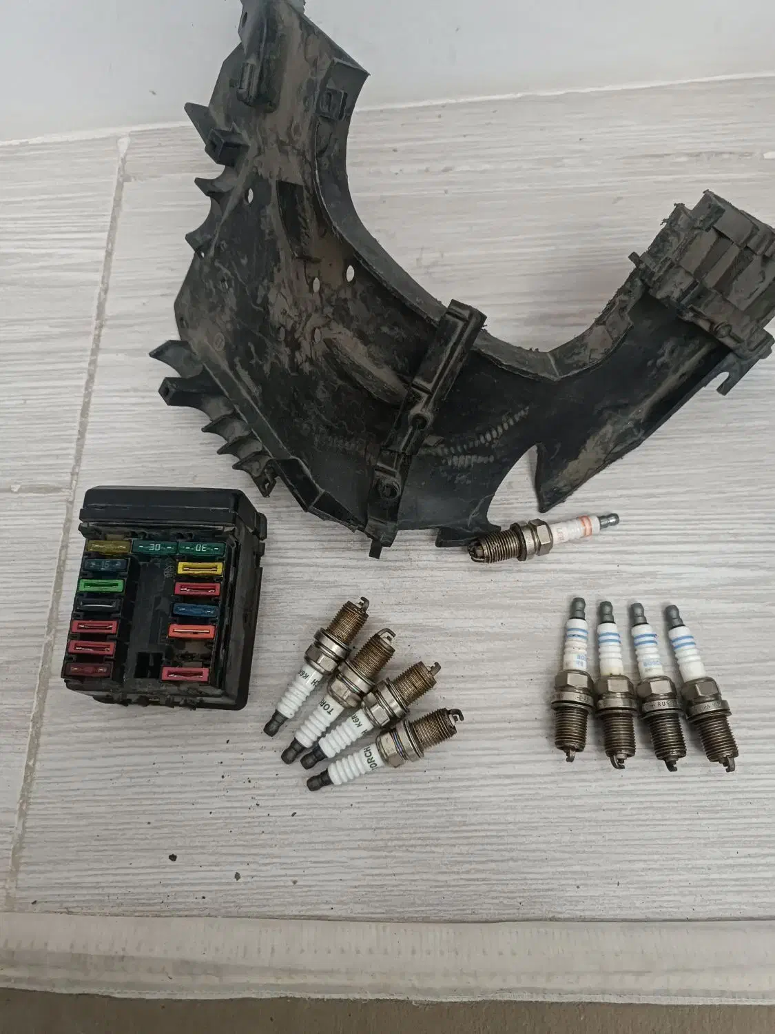 وسایل اصلی زانتیا|قطعات یدکی و لوازم جانبی|قدس, شهرقدس|دیوار