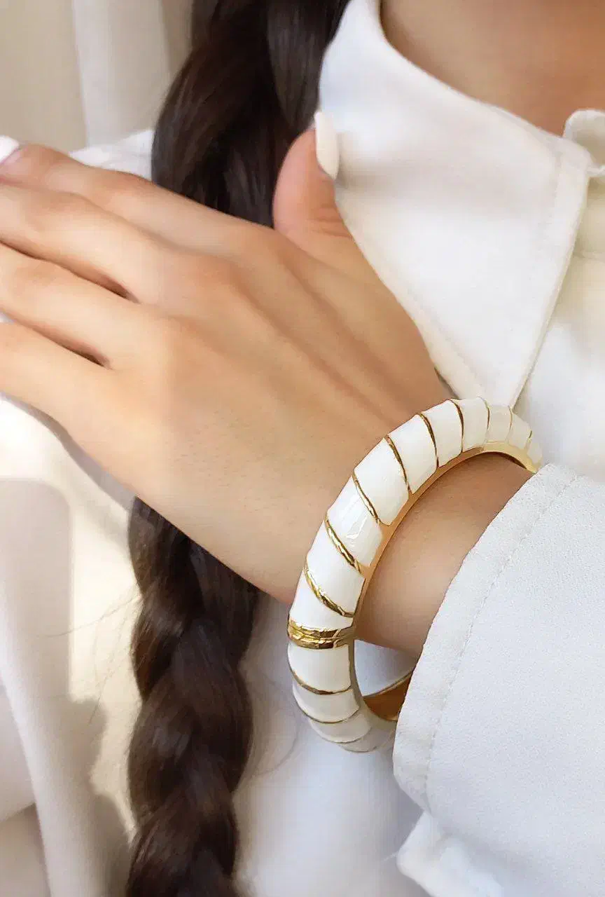 سرویس رنگ ثابت هدیه روز زن|بدلیجات|شاهین‌شهر, عطار|دیوار