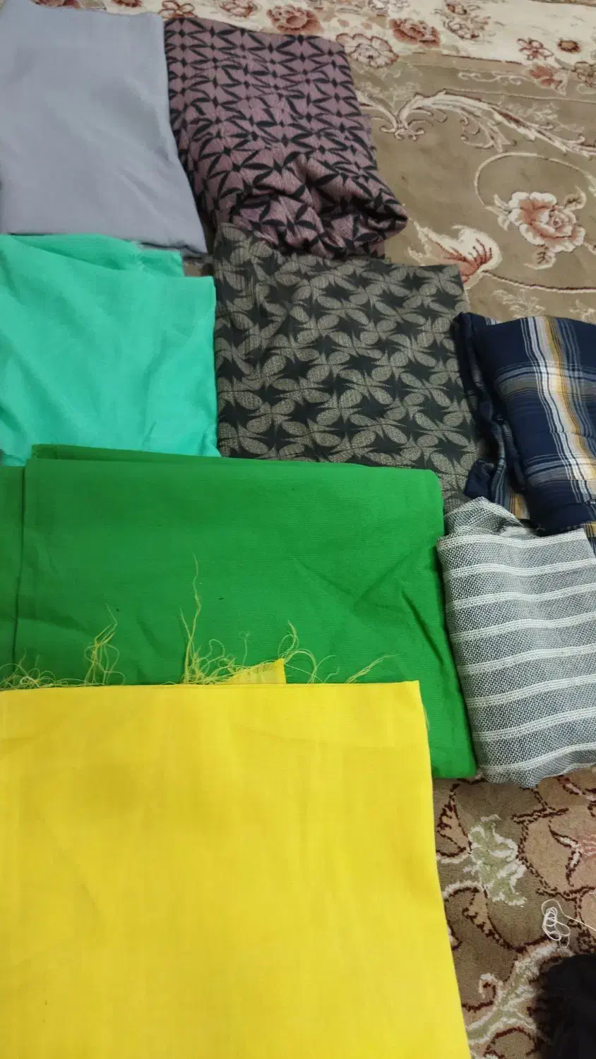 تعدادی پارچه|لوازم خیاطی و بافتنی|الوند, |دیوار