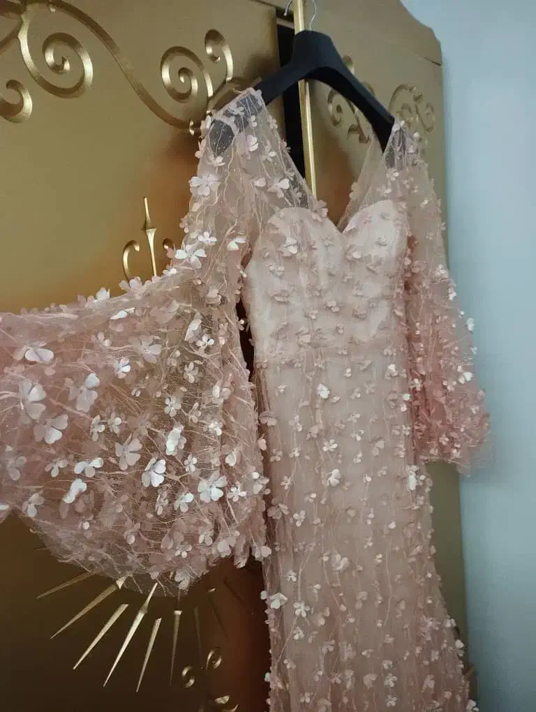 پیراهن مجلسی|لباس|مرند, |دیوار