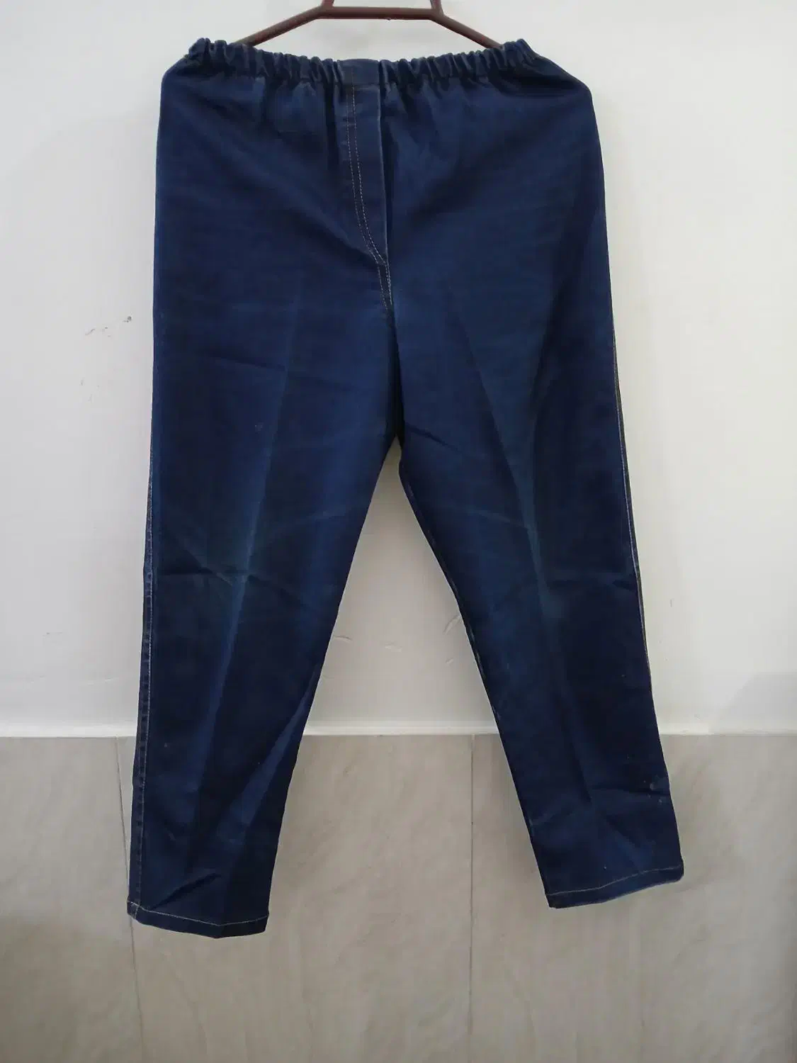 شخصی|لباس|تربت جام, والفجر|دیوار