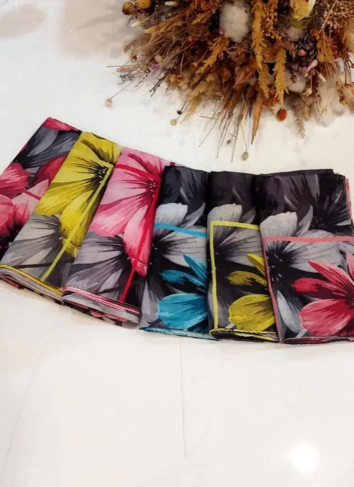 روسری|لباس|رستم, |دیوار