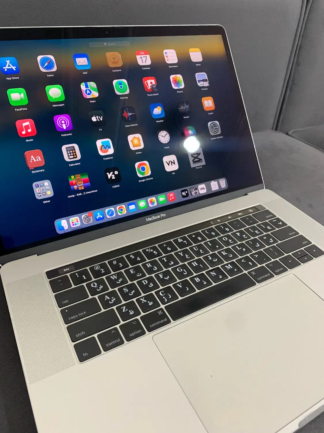 مک بوک پرو ۱۵ اینچ ۲۰۱۷ تاچ بار|رایانه همراه|گرگان, |دیوار