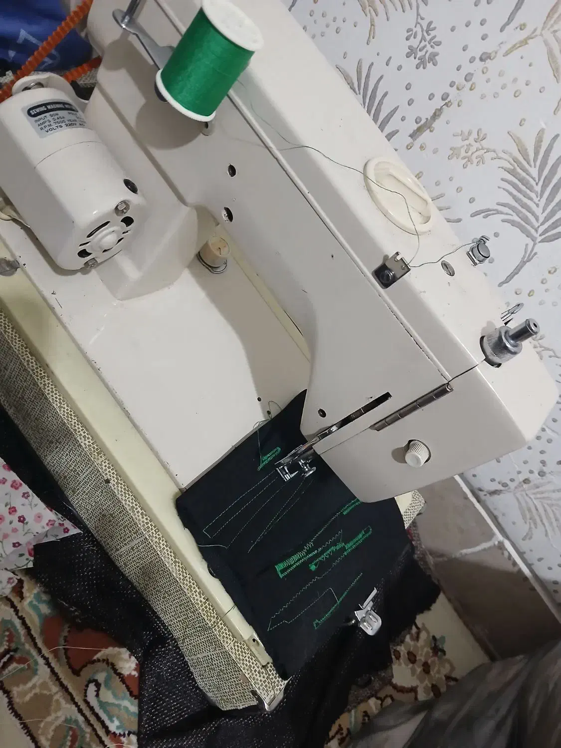 چرخ خیاطی ژانومه|چرخ خیاطی و ریسندگی|سنندج, |دیوار