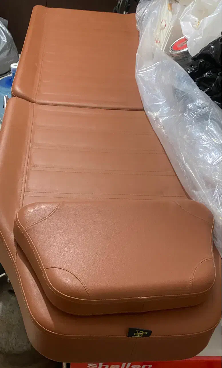 تخت سالن|آرایشگاه و سالن‌های زیبایی|کرمان, |دیوار