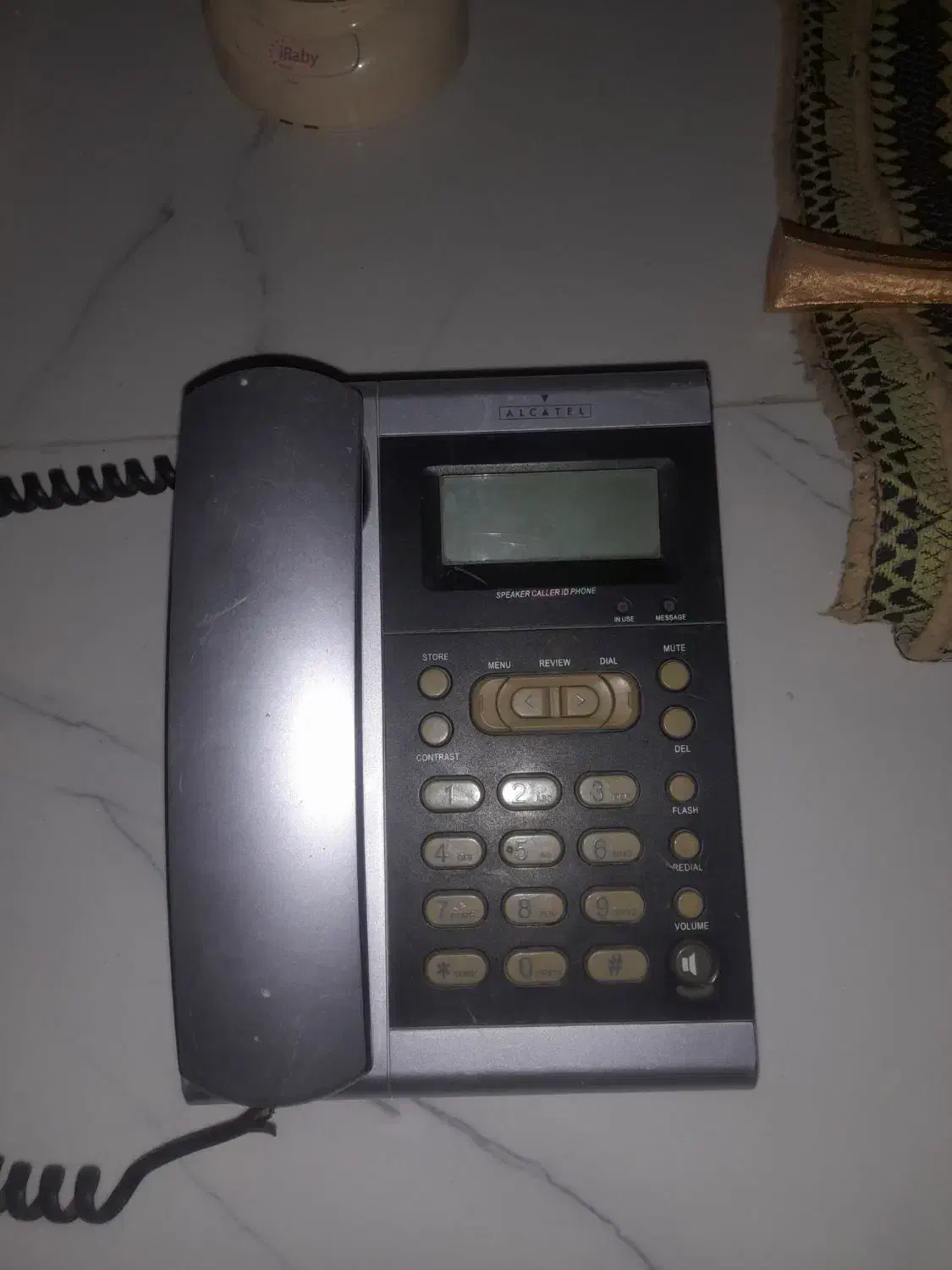 یک اعدد گوشی.منزل|تلفن رومیزی|خاوه, |دیوار