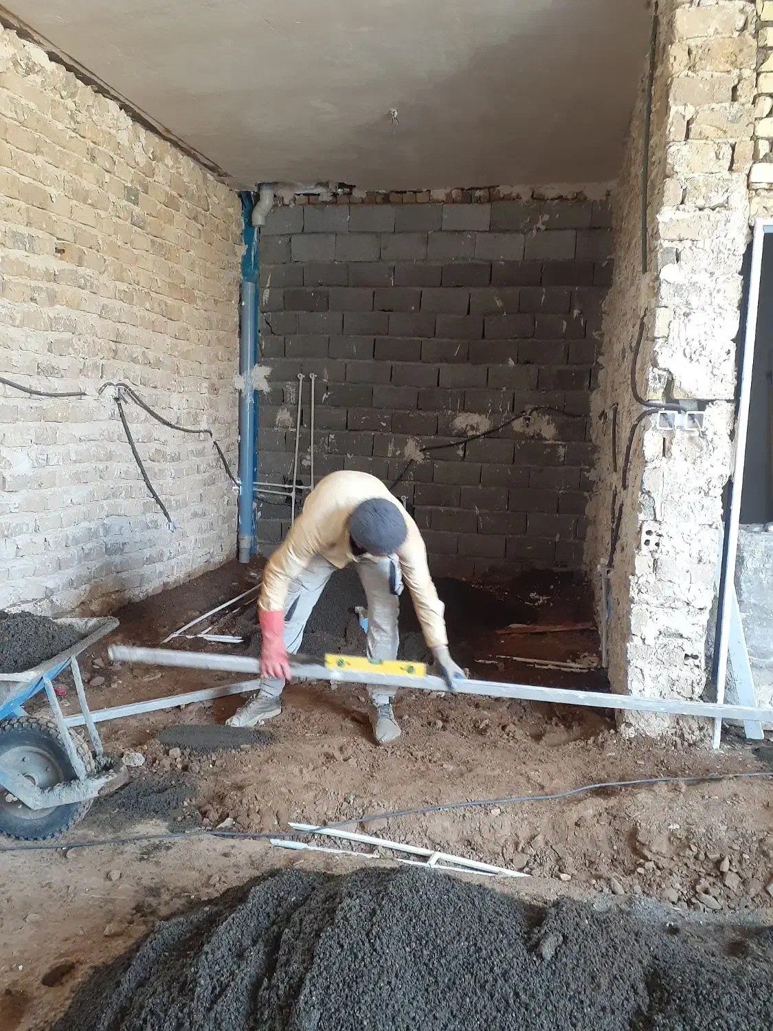 لکه کاری گچ و سیمان|خدمات پیشه و مهارت|ملک‌آباد, |دیوار