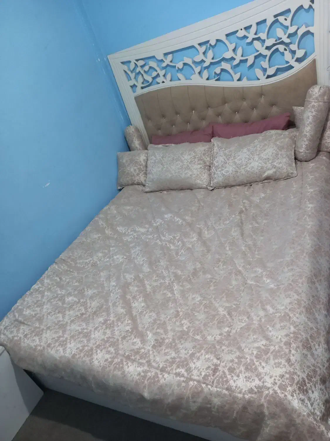 سرویس خواب|تخت و سرویس خواب|نسیم‌شهر, |دیوار