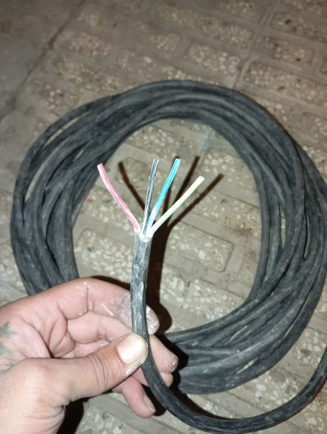کابل سیار ۴ رشته سایز ۲.۵|ابزارآلات|تربت‌حیدریه, مظفریه|دیوار