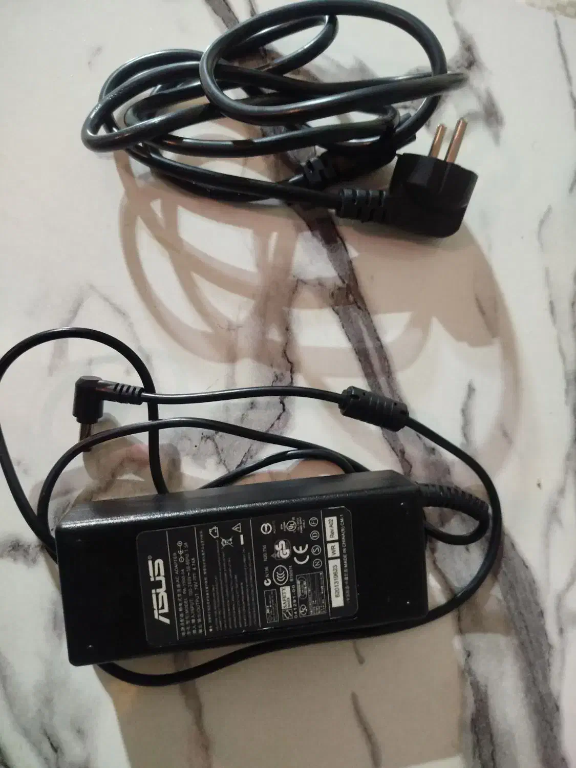 شارژر لبتاب ایسوس|قطعات و لوازم جانبی رایانه|اصفهان, ناصرخسرو|دیوار