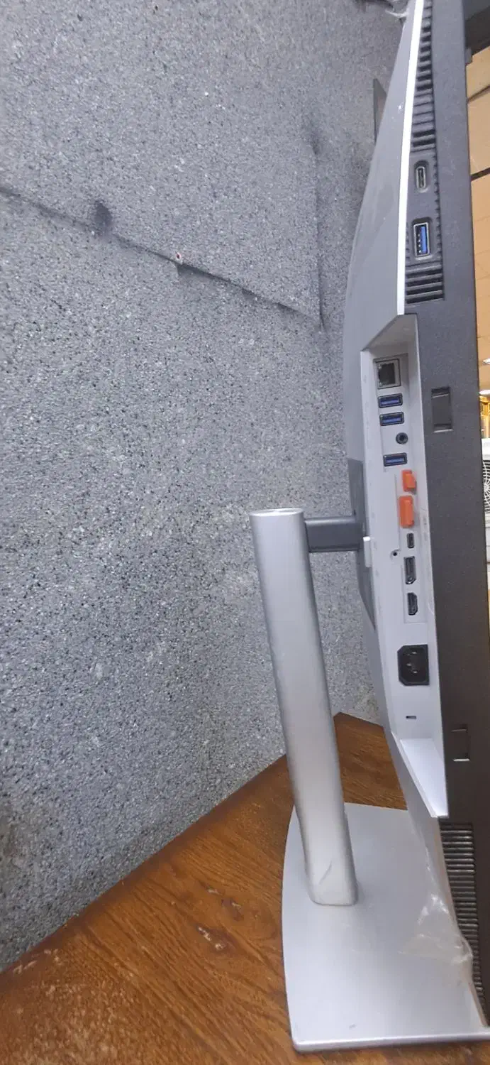 مانیتور ۲۴ اینچ فریملس دل پایه اصلی|قطعات و لوازم جانبی رایانه|تهران, سلسبیل شمالی|دیوار