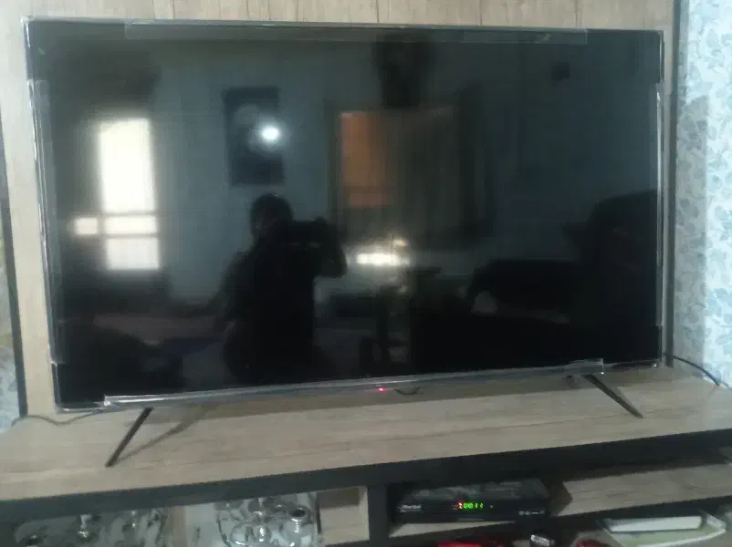 تلویزیون 50 اینچ در حد نو|تلویزیون و پروژکتور|بم, |دیوار