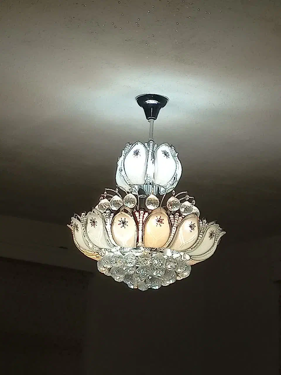 فروش یک عدد لوستر|لوستر و چراغ آویز|هشتگرد, شهرک ریحانه|دیوار