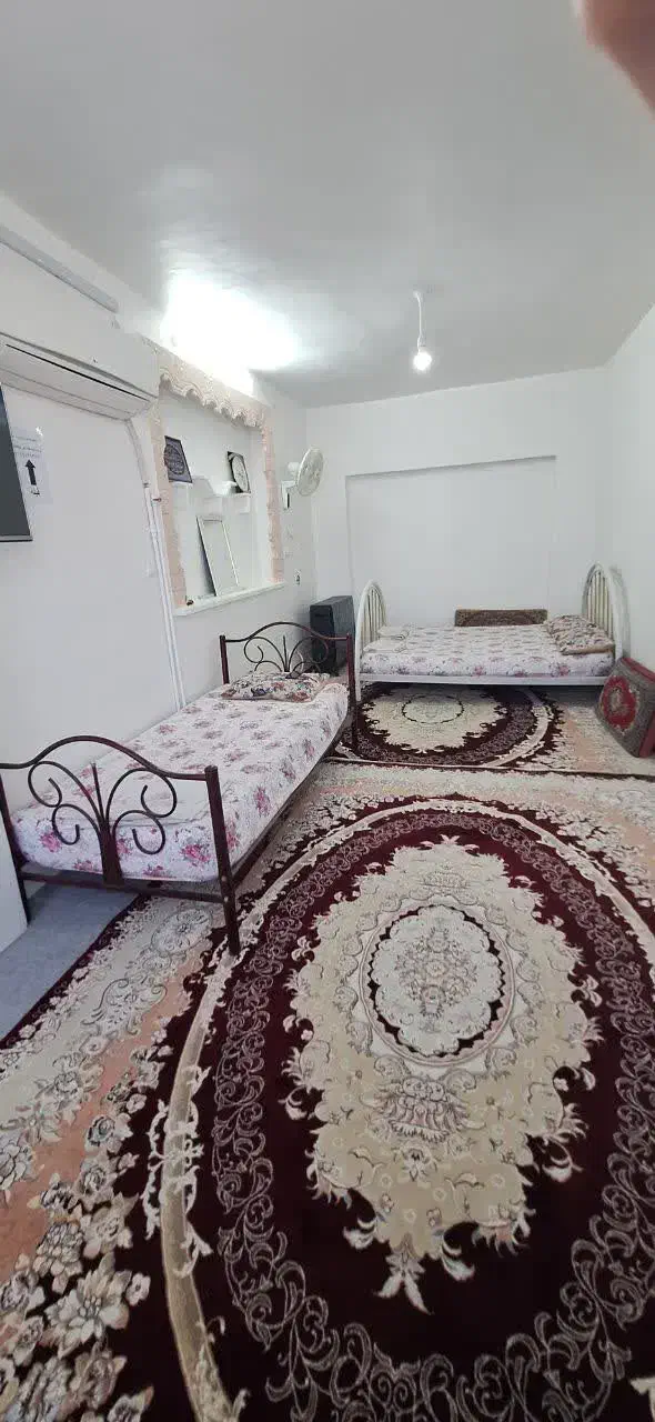 منزل تا حرم ۲دقیقه پیاده|اجارهٔ کوتاه‌مدت آپارتمان و سوئیت|قم, قم نو|دیوار