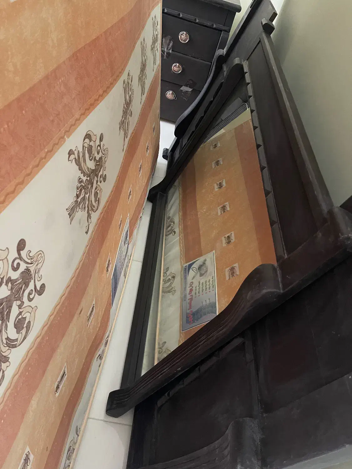 تخت خواب|تخت و سرویس خواب|شیراز, باغ تخت|دیوار