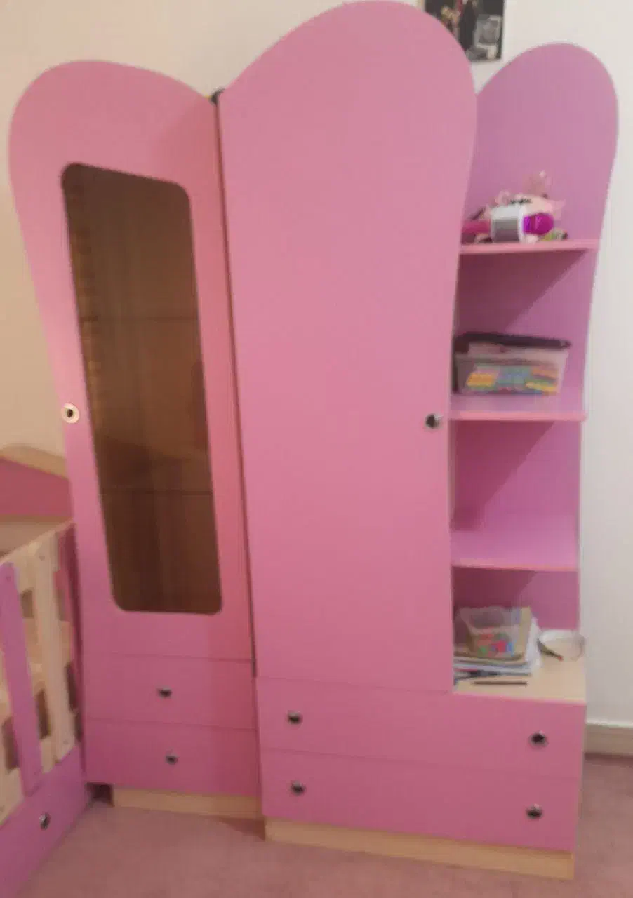 کمد دخترانه تمیز و سالم|جاکفشی، کمد، دراور|بندرعباس, |دیوار