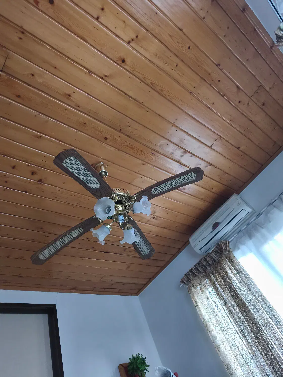 پنکه سقفی لوستری هومهر طرح چوب|پنکه و تصفیه‌کنندهٔ هوا|سلمان‌شهر, |دیوار