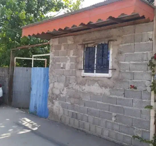 یک زمین 220 متری داخل یک اتاق 20 متری دور دیوار|اجارهٔ خانه و ویلا|رشت, جماران|دیوار