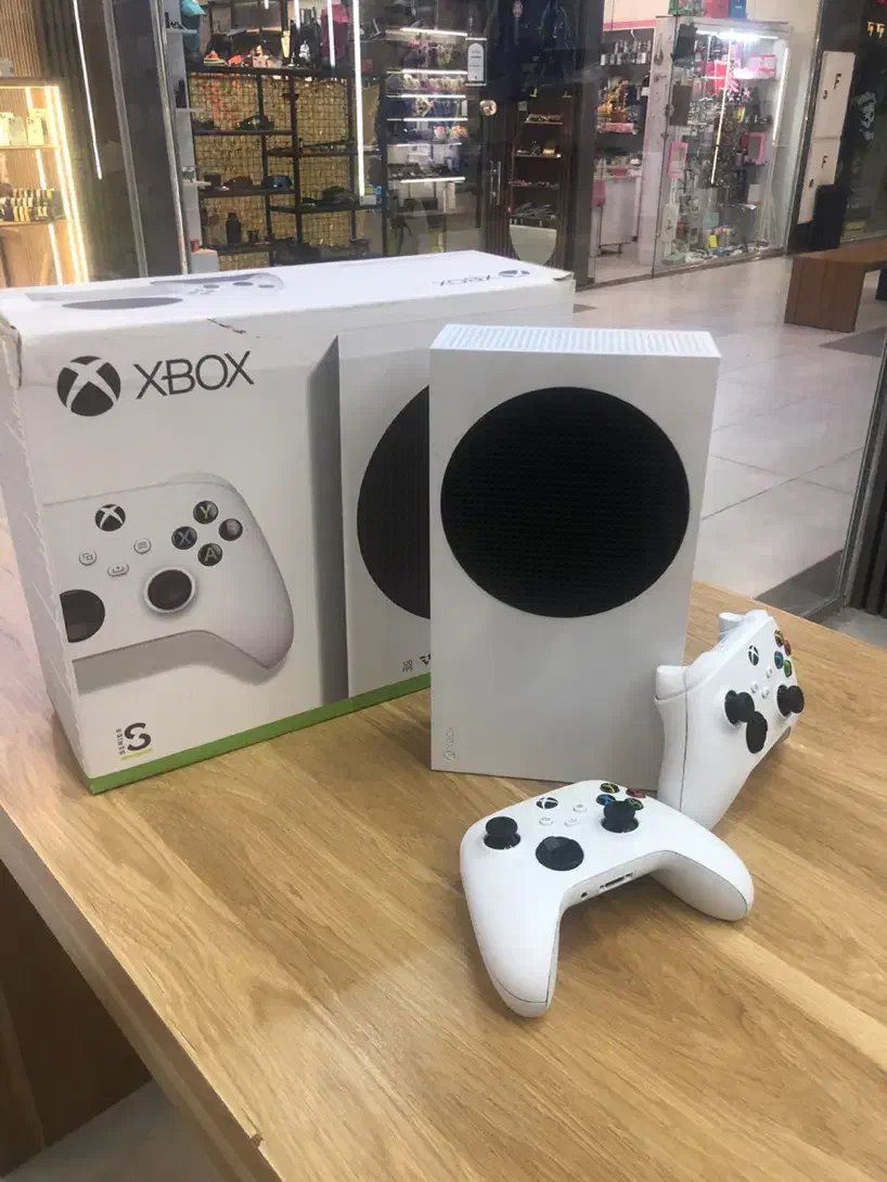 Xbox one s 512|کنسول، بازی ویدئویی و آنلاین|تهران, باشگاه نفت|دیوار