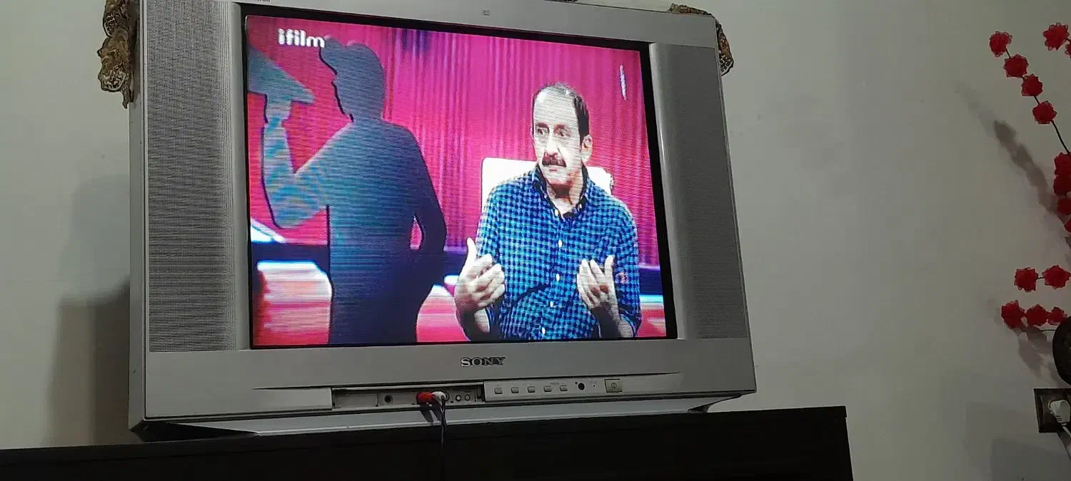 تلویزیون|تلویزیون و پروژکتور|بروجرد, |دیوار